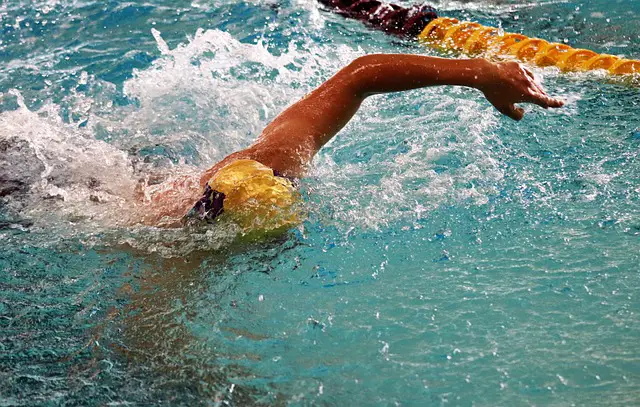 Picture of a swimmer doing the freestyle