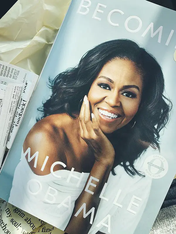 picture of a Michelle Obamas autobiography "Becoming"