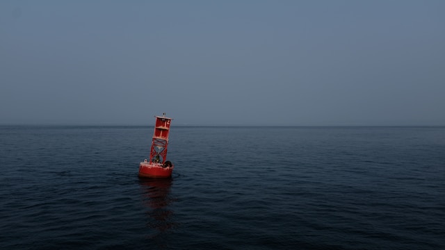 picture of a buoy 