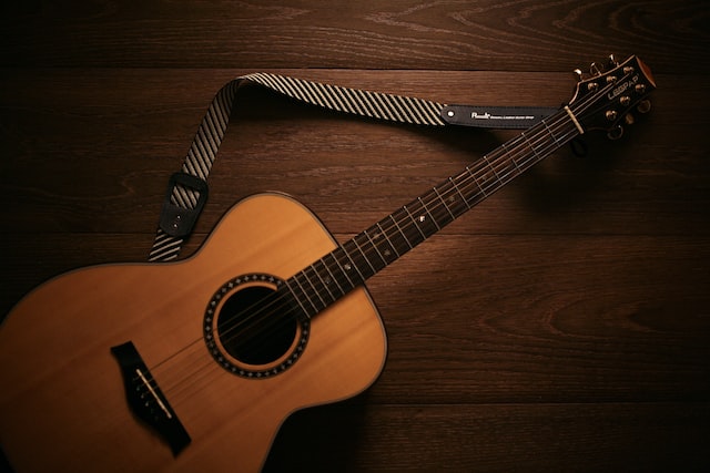 Picture of an acoustic guitar