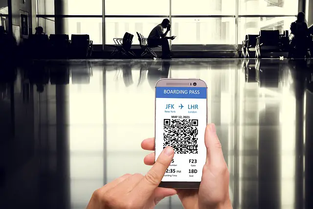 Picture of a e-boarding pass displayed on a mobile phone