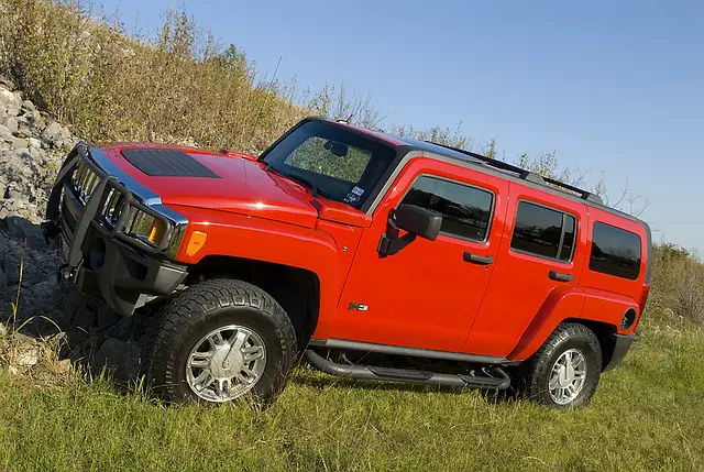 picture of a red hummer h3