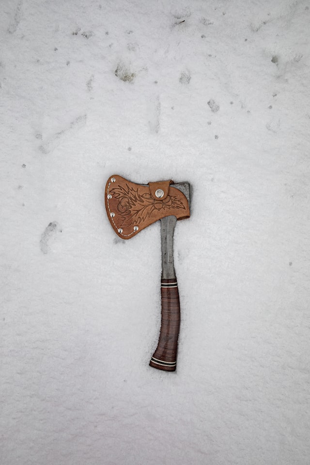 Picture of a hatchet