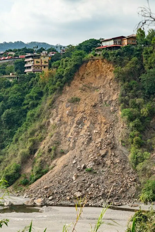 picture of a landslide