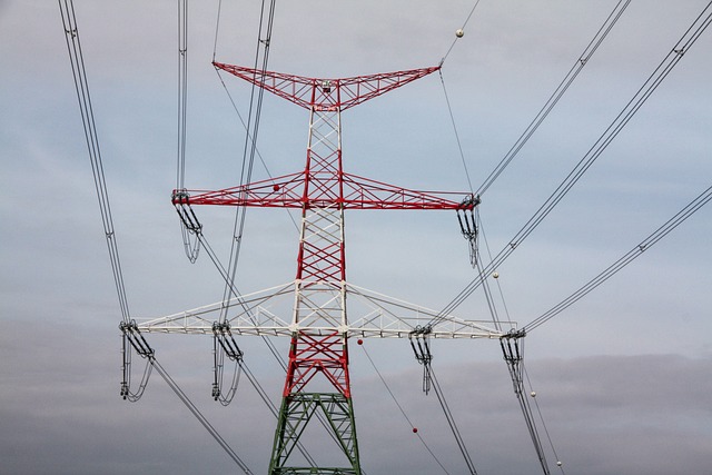 Picture of an electricity pylon carrying AC current 