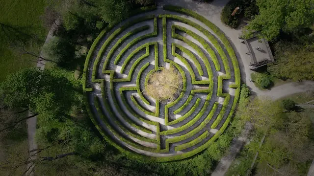 picture of a labyrinth 