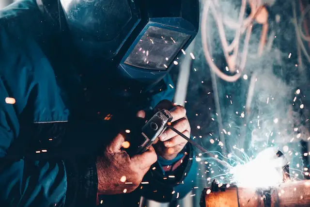 Picture of a man welding