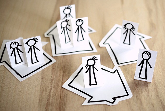 Picture of paper figures 