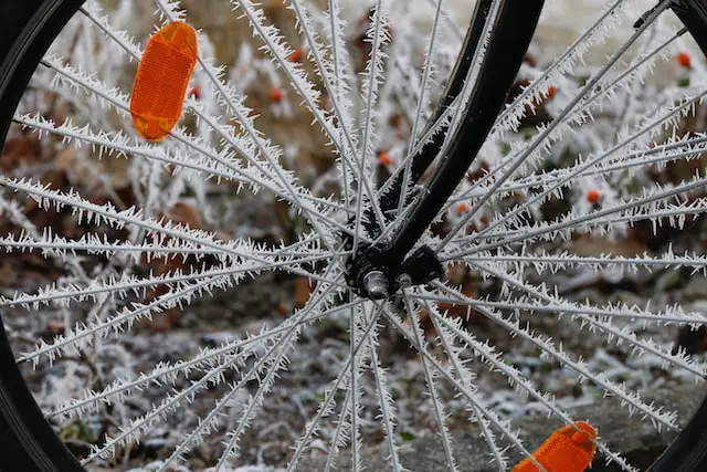 picture of hoarfrost on a bicycle wheel