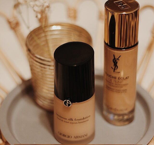 Picture of a bottle of foundation cream