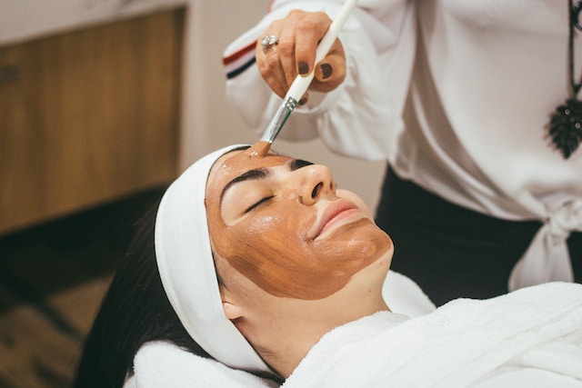 Picture of a woman exfoliating 