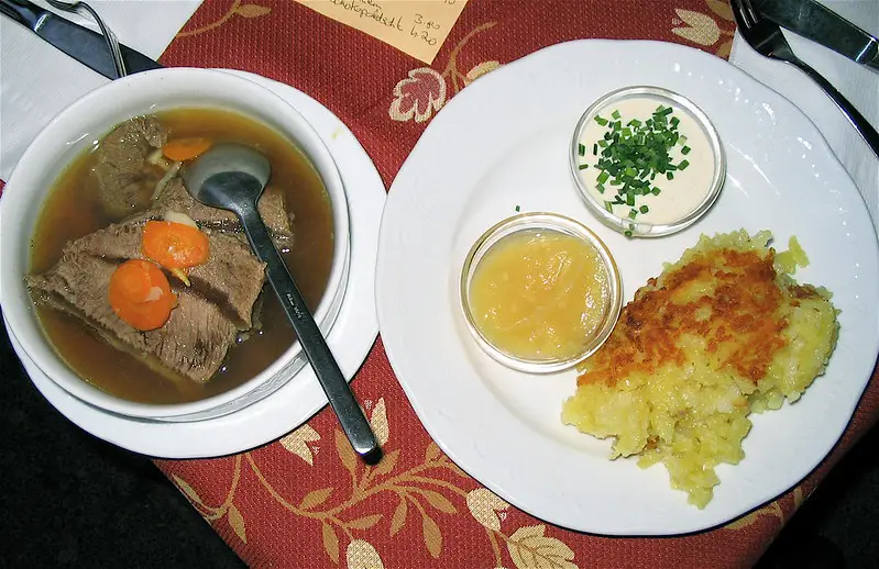 picture of beef broth