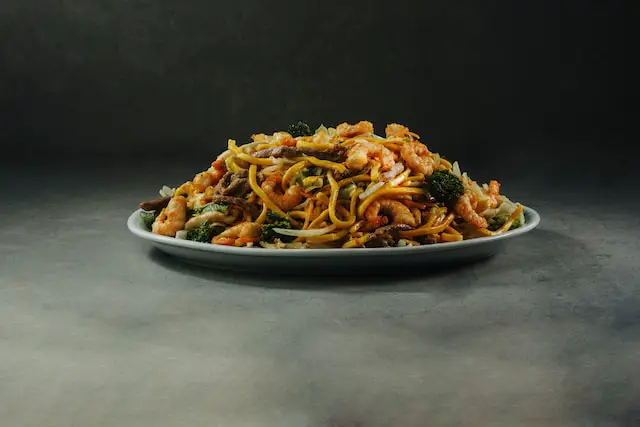picture of a bowl of Yakisoba noodles