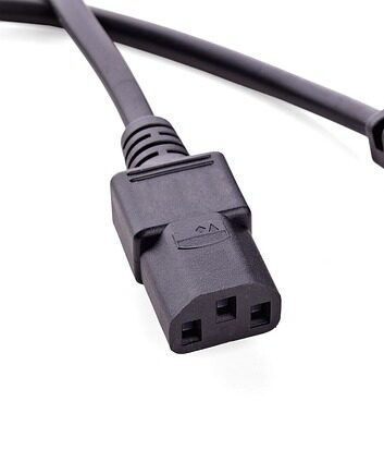 picture of a polarized power cord