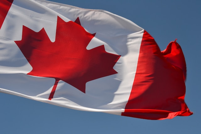 picture of the Canadian flag 