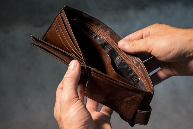 picture of a person with an empty wallet