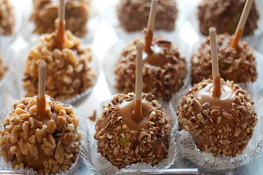 picture of caramel apples 