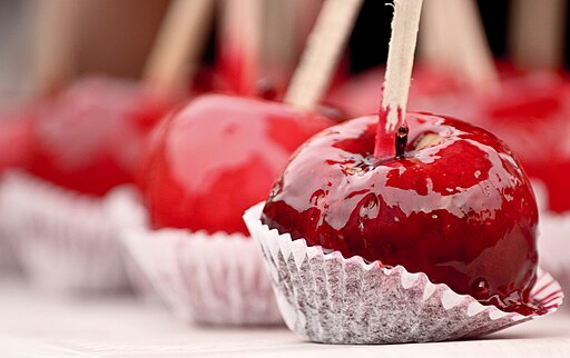 picture of candy apples