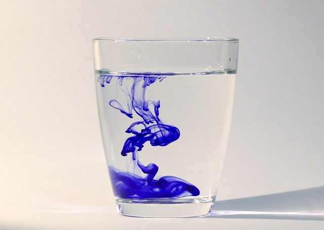 picture of ink being mixed with water