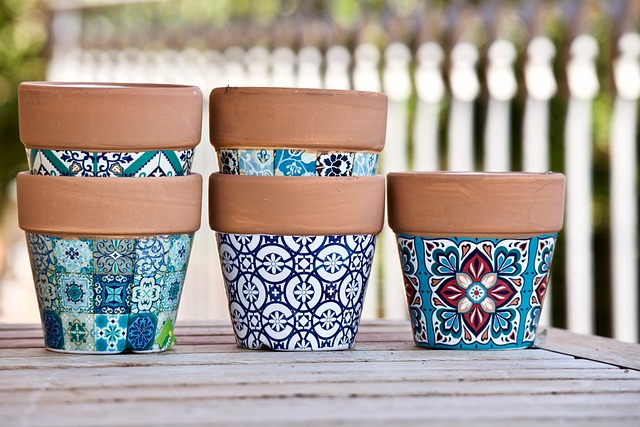 picture of some terracotta pots.