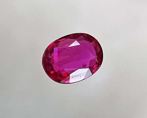 picture of a ruby stone