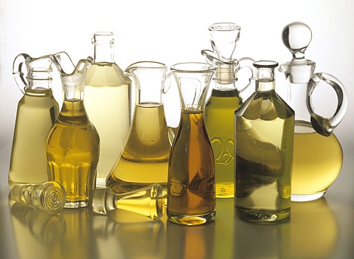 picture of many types of oils