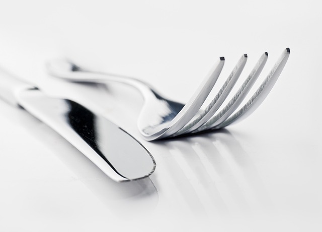 picture of stainless steel cutlery 