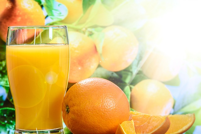 picture of a glass of orange juice