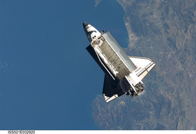 picture of a space shuttle 