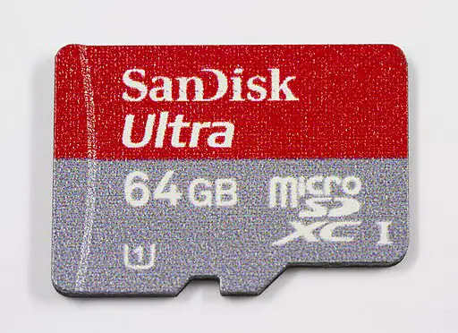 picture of a micro sdxc card 
