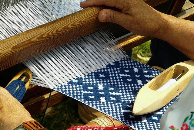picture of a person weaving 