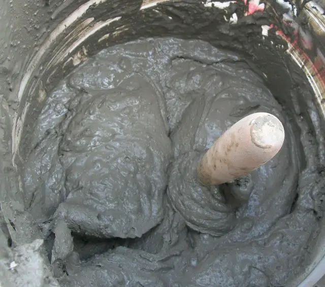 picture of mortar mixed inside a bucket